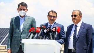 Bakan Dönmez: Yeni GES ve RES yarışmaları açacağız