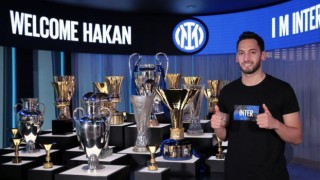 Hakan Çalhanoğlu Inter’e transferinden mutlu