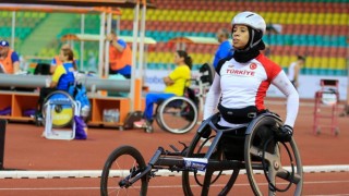 Para milli atlet Zübeyde Süpürgeci Avrupa şampiyonu oldu