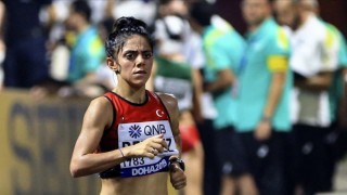 Meryem Bekmez, Avrupa 23 Yaş Altı Atletizm Şampiyonası'nda altın madalya kazandı
