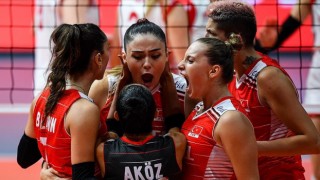 A Milli Kadın Voleybol Takımı 2021 Avrupa Şampiyonasında yarı finale yükseldi
