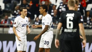 Fenerbahçe, Eintracht Frankfurt'la berabere kaldı