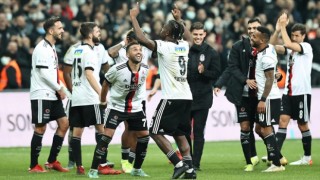 Beşiktaş sahasında Galatasaray'ı 2-1 mağlup etti