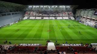 Alsancak Mustafa Denizli Stadı futbolseverlerle tekrar buluştu