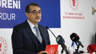 Bakan Dönmez: Yenilenebilir enerji kurulu gücümüz yüzde 54 seviyesine ulaştı