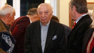 Galatasaray Kulübünün eski başkanı Selahattin Beyazıt vefat etti