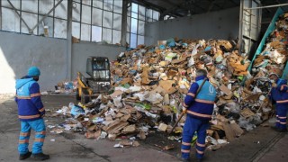 Üsküdar Belediyesi, atık gelirden engellilere tekerlekli sandalye, öğrencilere de burs veriyor