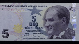 Son tertip 5 TL banknotlar bugünden itibaren tedavüle veriliyor