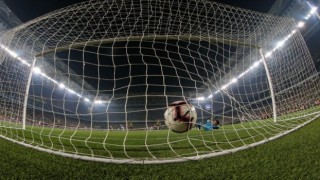 Türkiye'nin futbolda Avrupa kupalarına göndereceği takım sayısı 4'e düştü