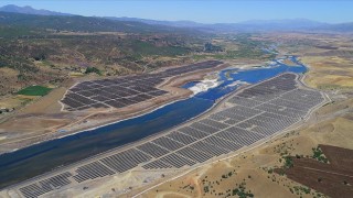 Türkiye'nin 13 bin 500 megavatlık hibrit GES potansiyeli bulunuyor