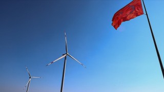 Bakan Dönmez: Üreten Türkiye'nin rüzgarı dünyanın dört bir yanında esiyor