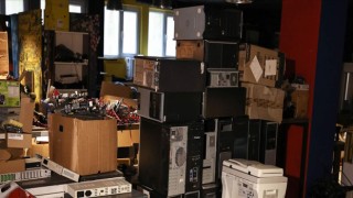 Çevreyi tehdit eden e-atıklar geri dönüştürüldüğünde ekonomiye değer katıyor