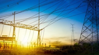 Elektrik tüketimi 4 aydır geriliyor 