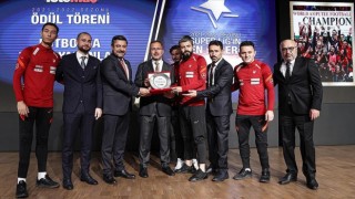 Futbolda Tarih Yazanlar Ödülü, Ampute Milli Takımı'na verildi