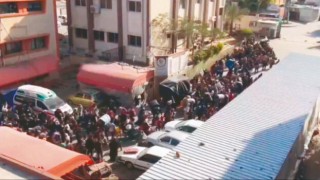 Hastaneden çıkanı vuruyor