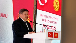 Türkleri ülkesine davet etti