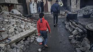 israil'in Gazzelilere karşı açlığı kullanması soykırımdır