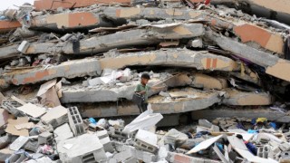 Terör devleti israil Gazze'de sivilleri katletmeye devam ediyor