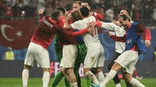 Bizim Çocuklar çeyrek finalde