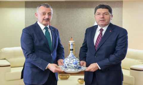 Bakan Tunç’tan Kocaeli Büyükşehir'e ziyaret