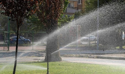 Parklarında su kaybına önüne geçilecek