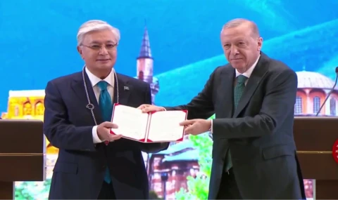 Kazakistan Cumhurbaşkanı Tokayev’e Türkiye’den devlet nişanı
