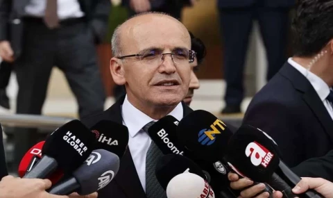 TL’ye güven bir adım daha arttı