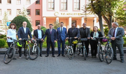 Bisikletli yaşam için Adalet’i yerinde istediler