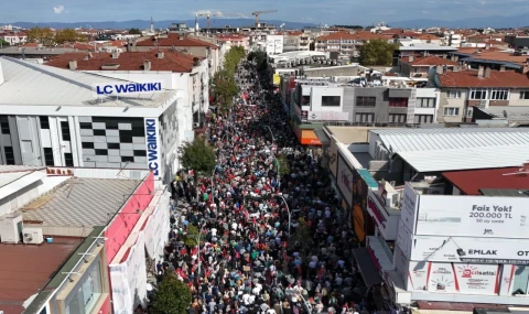 Binlerce kişi Özgür Filistin için yürüdü