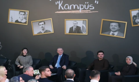 Cumhurbaşkanı Erdoğan: Hep gençlerle omuz omuza yürüdük