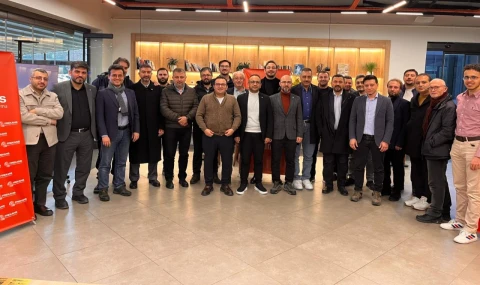 İstanbul’da Frekans Tuttu