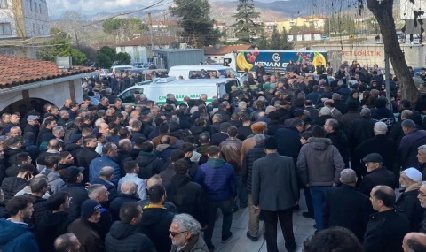 Antalya’daki kazada hayatını kaybeden gençler Bilecik’te toprağa verildi