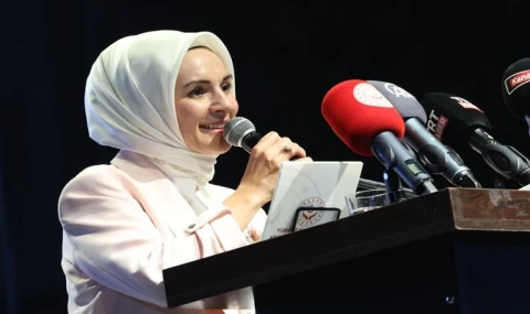 Bakan Göktaş’tan Budapeşte’de Aile Odaklı Zirvede önemli mesajlar