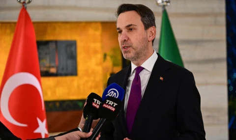 Suudi Arabistan ile 2 milyar dolarlık bir enerji yatırımı anlaşması imzalandı