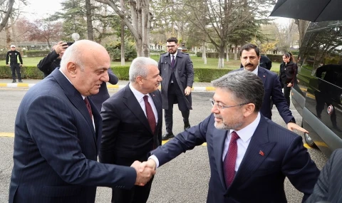 Bakan Yumaklı’dan Konya Şeker’e ziyaret