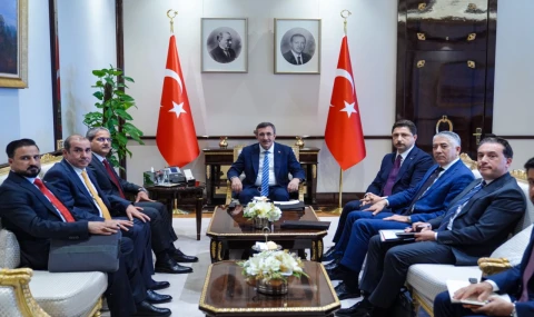 Cevdet Yılmaz, Irak Heyetini kabul etti