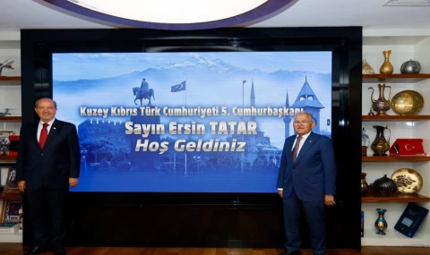 Ersin Tatar’dan Memduh Büyükkılıç’a Türk Dünyası tebriği