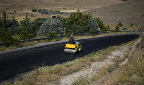 Kayseri Büyükşehir’den kırsalda yol çalışması