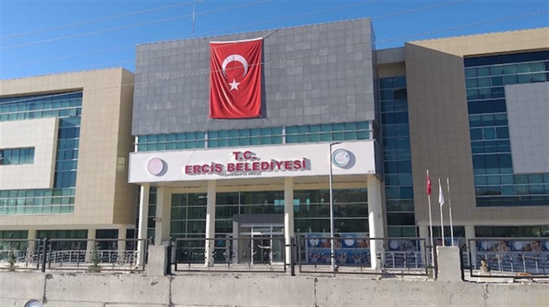 4 HDP'li belediyeye başkanının yerine görevlendirme