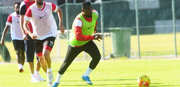 G.Saray maçı öncesi Eto'o şov yaptı!