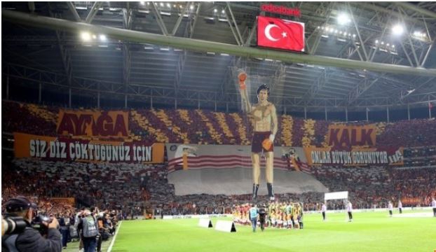 Başbakan'dan Galatasaray Pankartına Soruşturma Talimatı
