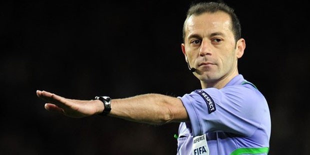 Cüneyt Çakır, Sırbistan-Danimarka maçını yönetecek