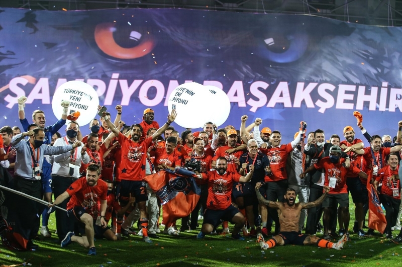 Süper Lig'de 2019/2020 sezonu şampiyonu Başakşehir oldu