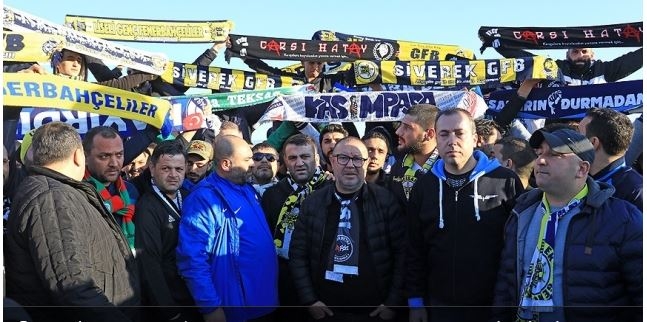 Taraftar Gruplarından Zeytin Dalı Harekatına Destek