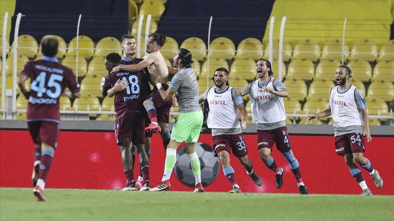 Ziraat Türkiye Kupası'nda ilk finalist Trabzonspor oldu